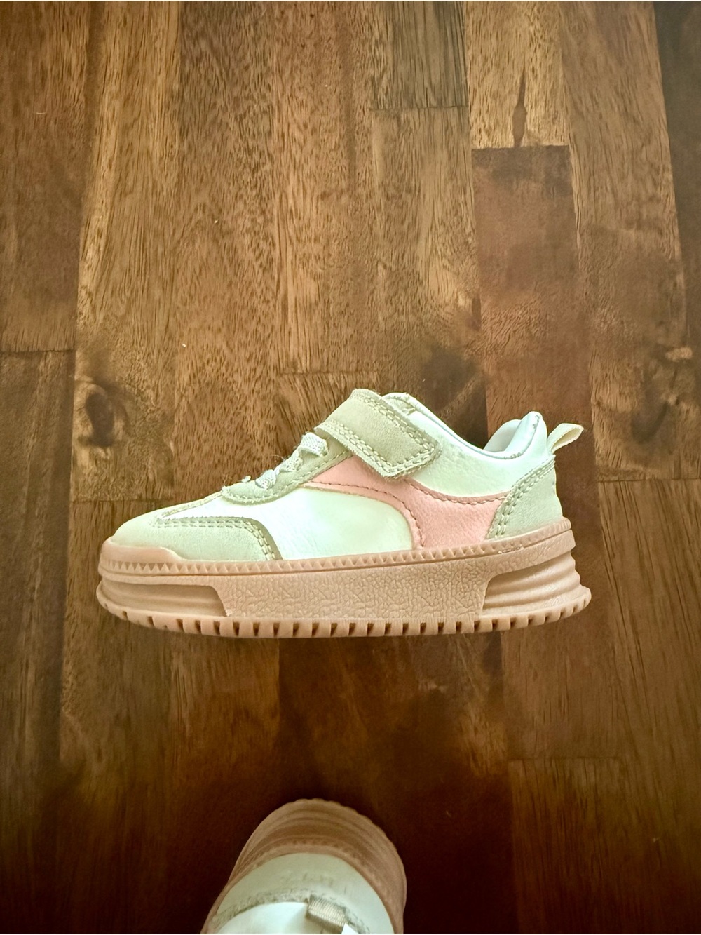 Carter's Kids Sneakers in Pink & Cream